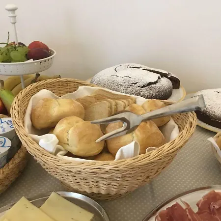 Pl Palace Nocleg ze śniadaniem 3*