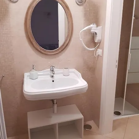 Pl Palace ベッド・アンド・ブレックファスト Sammichele di Bari